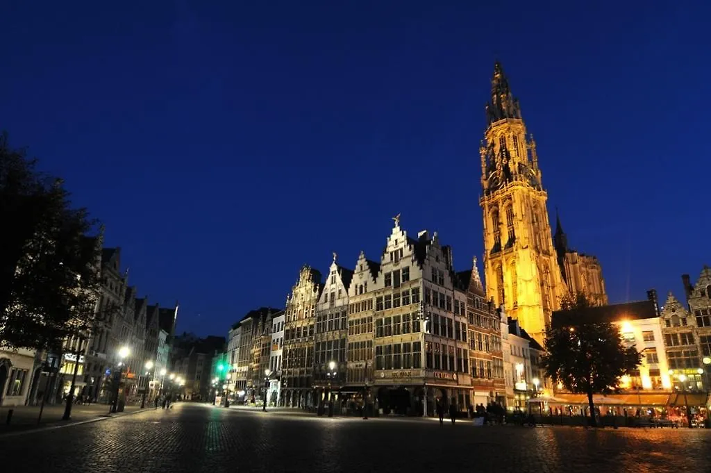 City Apartments Antwerpen 0*,  Bélgica