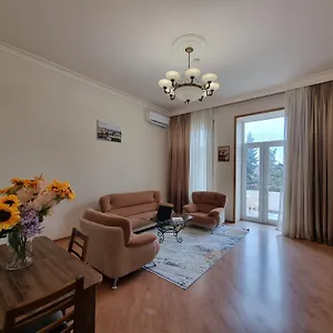 apt-malakan.aboutbakuhotels.com/
