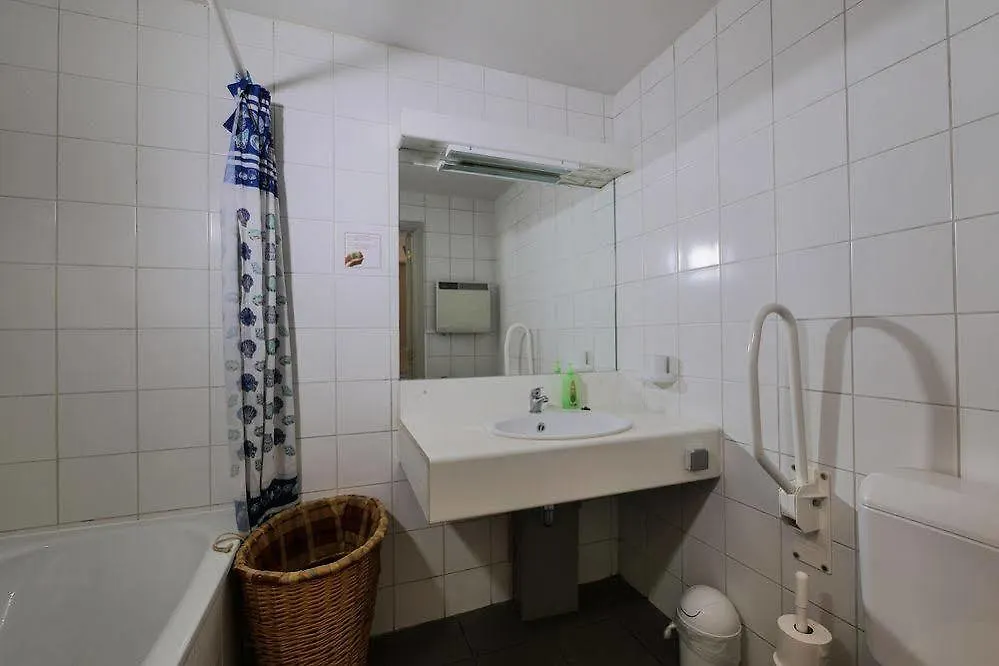City Apartments Antwerpen 0*, Amberes